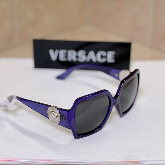 New Versace MOD 4453 5419/87 Transparent Violet Sunglasses - Picture 9 of 16